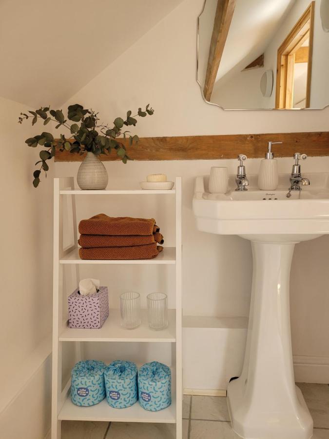 Entire 2 Bed Coach House In Peaceful Norfolk Village Pulham Екстериор снимка